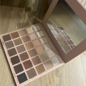 Jeffree Star Orgy Palette